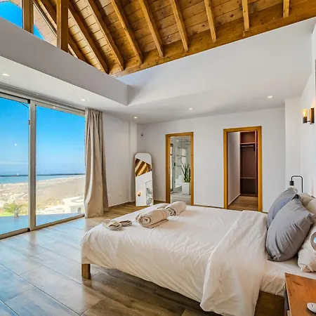 Вилла Casa Roque Del Mar Private With Heated Saltwater Pool, Jacuzzi & Ocean Views Адехе