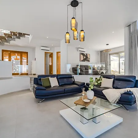 Casa Roque Del Mar Private With Heated Saltwater Pool, Jacuzzi & Ocean Views Вилла