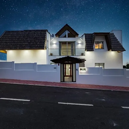 Casa Roque Del Mar Private With Heated Saltwater Pool, Jacuzzi & Ocean Views * Costa Adeje (Tenerife)