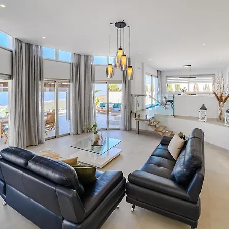 Вилла Casa Roque Del Mar Private With Heated Saltwater Pool, Jacuzzi & Ocean Views