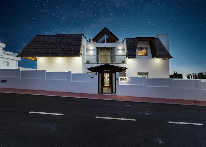 Casa Roque Del Mar Private With Heated Saltwater Pool, Jacuzzi & Ocean Views * Costa Adeje (Tenerife)