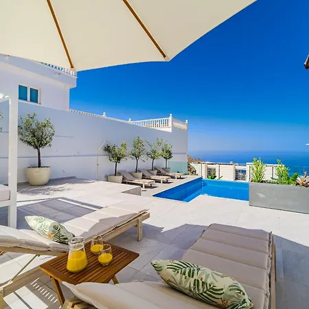 Casa Roque Del Mar Private With Heated Saltwater Pool, Jacuzzi & Ocean Views * Costa Adeje (Tenerife)